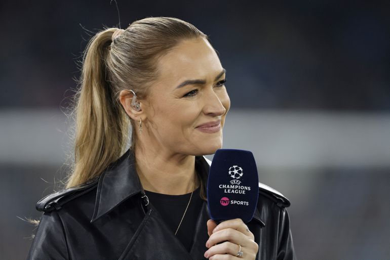 Flauwgevallen sportpresentatrice (38) moet tijdens TV-comeback excuses aanbieden na interview met Real-ster