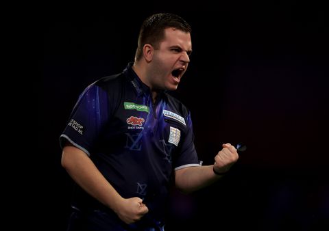 Darter Niels Zonneveld beleeft schrikmomentje tijdens WK, maar boekt wel eerste Nederlandse succes