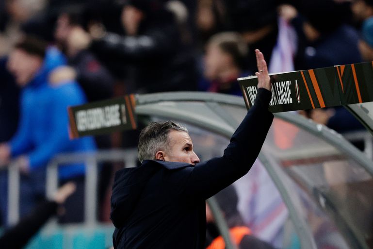 Van Persie keihard voor zijn Feyenoord na 'pijnlijke nederlaag': 'Dan doen we alles verkeerd, heel kwalijk'