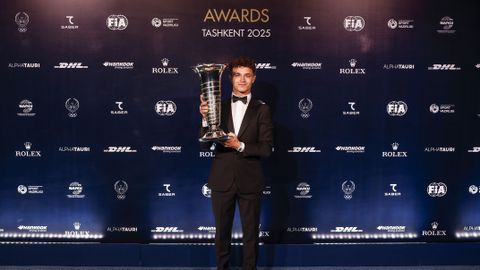 Bizarre situatie bij F1-prijzengala rond kampioen Lando Norris: 'Ik hoop dat mijn haar nog goed zit'
