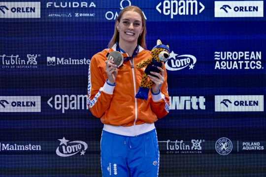 Zwemlegende Ranomi Kromowidjojo heeft opvolgster: landgenote ontvangt bijzondere prijs na geweldig jaar