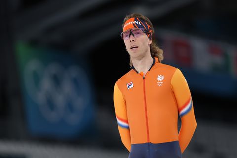 LIVE olympische 10.000 meter schaatsen | Jorrit Bergsma mag hopen op olympische medaille na ijzersterke rit