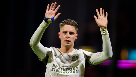 PSV'er Joey Veerman spreekt zich uit na akkefietje met Ivan Perisic: 'Anders begin je daar niet over'