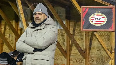 Trainer Peter Bosz komt met verrassende maatregel na blamage PSV: 'Dit kunnen ze gebruiken'