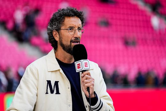 Sportpresentator Jan Joost van Gangelen deelt groot nieuws na zware periode: 'Licht aan het einde van de tunnel'