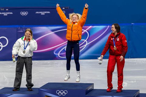 Kort nachtje voor gouden Xandra Velzeboer na sensatie op Winterspelen: 'Ik heb de race wel 10 keer teruggekeken'