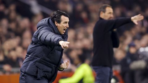 Aston Villa-coach Unai Emery over return tegen Ajax: 'De twee buitenspelers afstoppen'