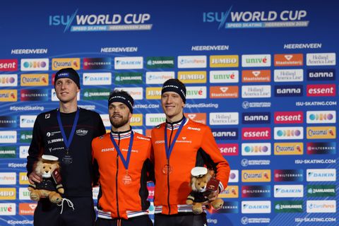 Zorgen bij grote concurrent van Nederlandse topschaatsers vlak voor WK: 'Kan beide kanten opgaan'