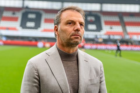 Afzwaaiende Maurice Steijn ziet kansen met Sparta bij kwetsbaar Ajax: 'Daar proberen wij morgen van te profiteren'