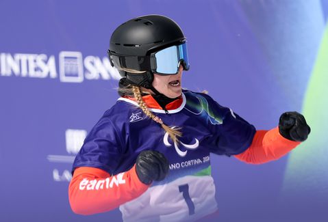 Snowboardster Lisa Bunschoten-Vos zorgt voor nieuw Nederlands eremetaal op Paralympische Spelen