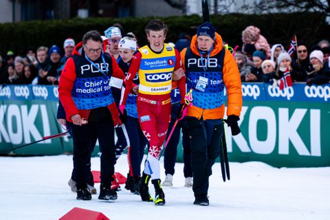 Olympische sensatie Johannes Klaebo na zes gouden medailles in Milaan opgenomen in ziekenhuis