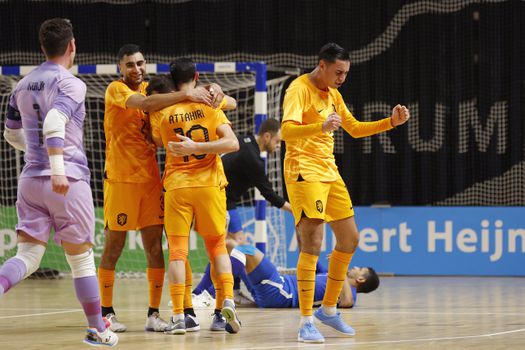 Strijdlustig Nederland heeft WK zaalvoetbal nog in zicht na gelijkspel tegen Finland