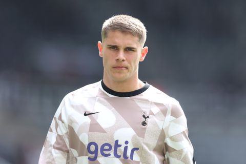 Micky van de Ven ongelukkig tegen Newcastle United: Twee tegengoals in twee minuten