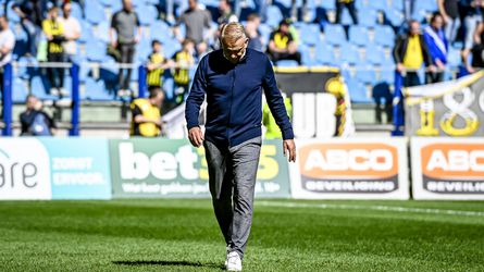 Vitesse kan mogelijk dit seizoen niet eens afmaken: 'We hebben een heel groot probleem'