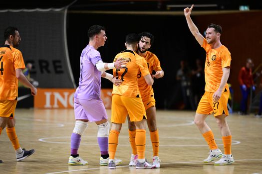 Jordy Cretier van Oranje Futsal had fans mee: 'Ze zijn met een bedrijfsauto hier gekomen'