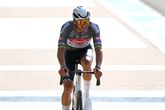 Mathieu van der Poel soleert onbedreigd naar zijn derde zege op rij in Parijs-Roubaix. ©Getty Images