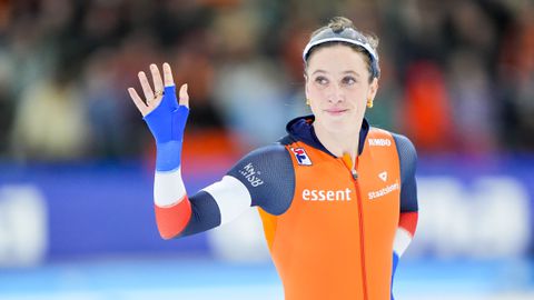 Topschaatsster Suzanne Schulting hakt na 'zinvolle gesprekken' moeilijke knoop door: 'Ze is altijd welkom'