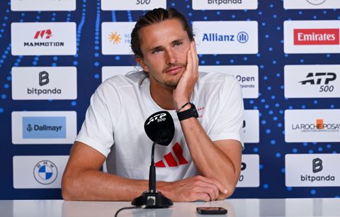 Gevoelige informatie van toptennisser Alexander Zverev lekt uit door tv-camera's: 'Dat is onnodig'