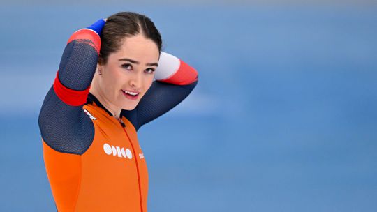 Veelbesproken topschaatsster (24) leeft zich na vervelend nieuws uit in andere sport