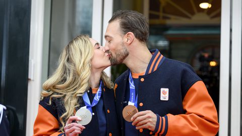 Vader remt topschaatser Kjeld Nuis af op onverwachte plek: 'Het wordt geen haastklus'