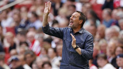 'Ik word nergens in betrokken': John van 't Schip heeft geen idee hoe toekomst bij Ajax eruitziet