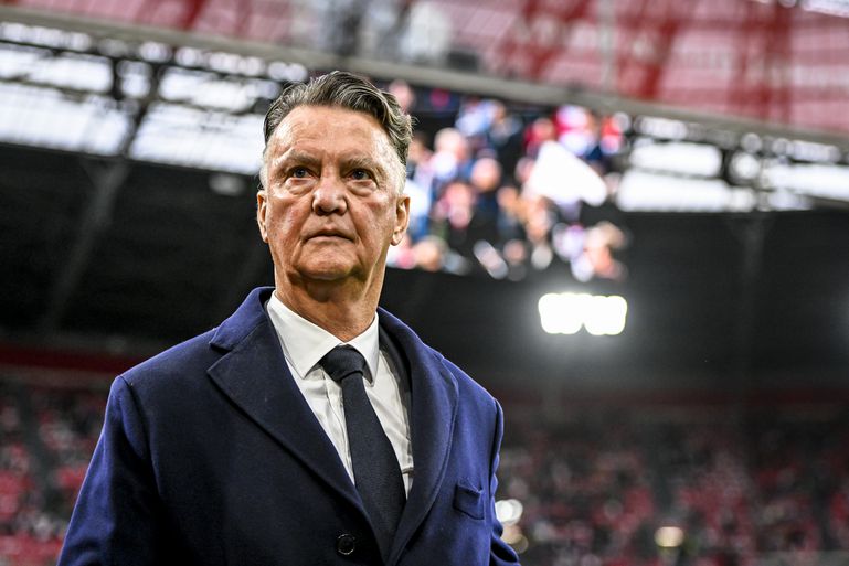 Louis van Gaal houdt deur op een kier voor terugkeer als bondscoach: 'Ik voel me fitter worden'