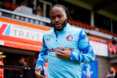 Medelijden voor Raheem Sterling bij Feyenoord: 'Ze behoeden hem voor nog meer spot'