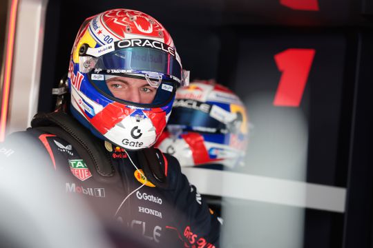 Max Verstappen klaagt over auto en stelt teleur in VT2 voor Grand Prix van Canada