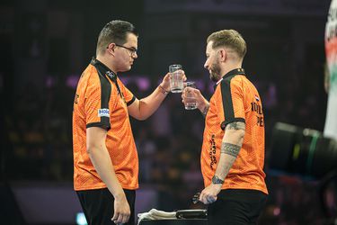Nederlandse darters Danny Noppert en Gian van Veen duidelijk over vervolg World Cup of Darts: 'Daar doen we niet aan'