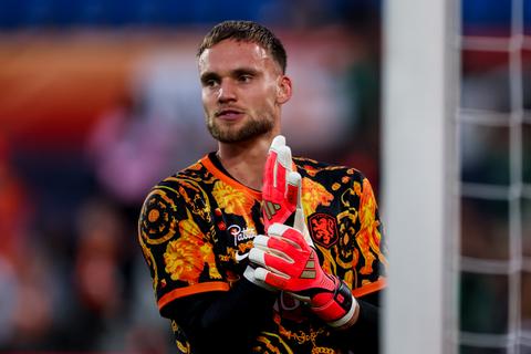 Bondscoach Ronald Koeman schept duidelijkheid over keeperskwestie bij Oranje voor start WK voetbal