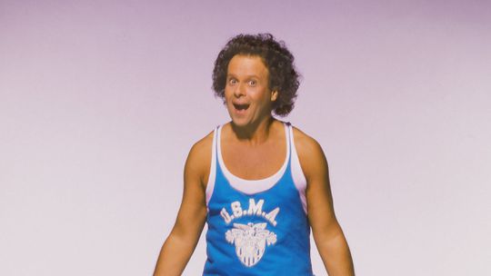 Kleurrijke fitnessgoeroe Richard Simmons is één dag na zijn 76e verjaardag overleden