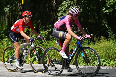 Extreme spanning in Giro Donne: twee rensters gaan binnen één seconde laatste rit in