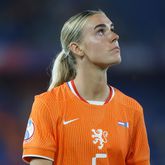 De sprekende beelden: tranen van verdriet bij Daniëlle van de Donk en andere Oranje Leeuwinnen