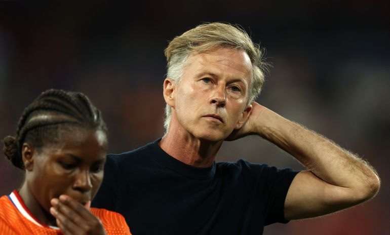 Teleurgestelde Andries Jonker deelt sneer uit aan KNVB: 'Doe er verstandig aan om daar niets over te zeggen'