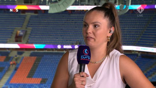 Topvoetbalster Lieke Martens vecht tegen de tranen na emotioneel interview Oranje Leeuwin: 'Natuurlijk raakt dit me'