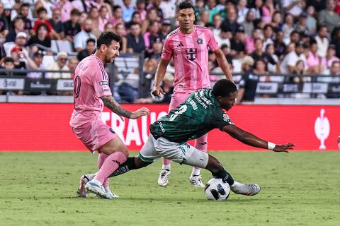 Indrukwekkende actie van Lionel Messi in verdrietige week wekt verbazing: 'Nog nooit zoiets gezien'