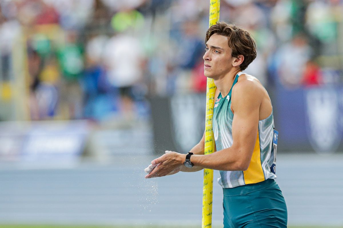 Met 'sorry' in z'n ogen moet polsstokfenomeen Armand Duplantis atletiekfans in Brussel teleurstellen