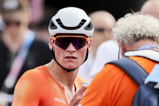 Mathieu van der Poel over strijd met Olav Kooij in EK-wegrit: 'Ik wil allereerst zélf winnen'