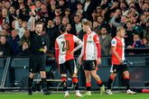 Hadj Moussa krijgt rood bij Feyenoord-Heerenveen ©Pro Shots