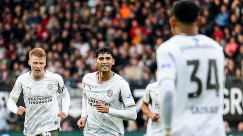 PSV en NEC zorgen voor knotsgekke kraker met liefst acht goals