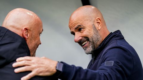 PSV-trainer Peter Bosz geniet met volle teugen van NEC: 'Hij is nóg extremer'