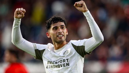 'Bescheiden' PSV'er Ricardo Pepi moet voorbeeld nemen aan Ajax-spits Wout Weghorst