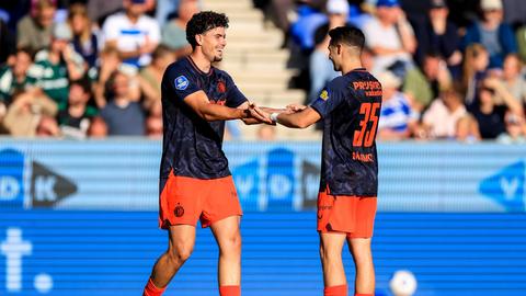 Feyenoord-spits (21) snoert critici de mond met hattrick: 'Ik lag er niet wakker van'