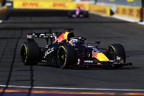 Live Formule 1 | Max Verstappen jaagt vanaf derde plek op eerste zege van 2026, spektakel verwacht in Madrid