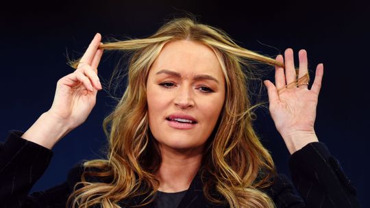 Bekende presentatrice uit sportwereld deelt haar geluk met veelzeggende foto