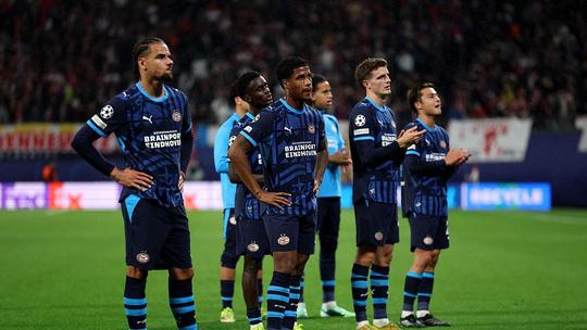 Duitse media zien PSV zichzelf tekortdoen in Champions League: 'Een krachtmeting op ooghoogte'