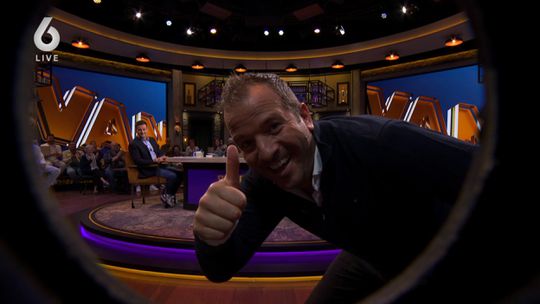 Hilariteit bij Vandaag Inside om uitspraak Rafael van der Vaart: 'Ik weet niet in welk gat...'