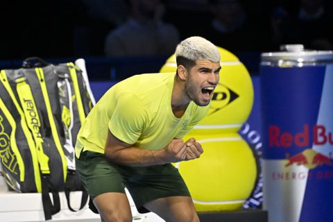 Driedubbel feest voor toptennisser Carlos Alcaraz op ATP Finals, Alex de Minaur prijst zich gelukkig