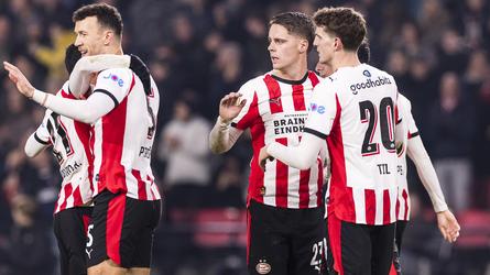 Alles wijst op een onverstoorbare kampioen in Eredivisie: 'Onvoorstelbaar dat PSV dit weggaat geven'