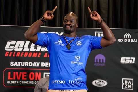 Bizarre ontwikkeling bij Glory Collision 8: finalist Last Heavyweight Standing krijgt brute knock-out om zijn oren